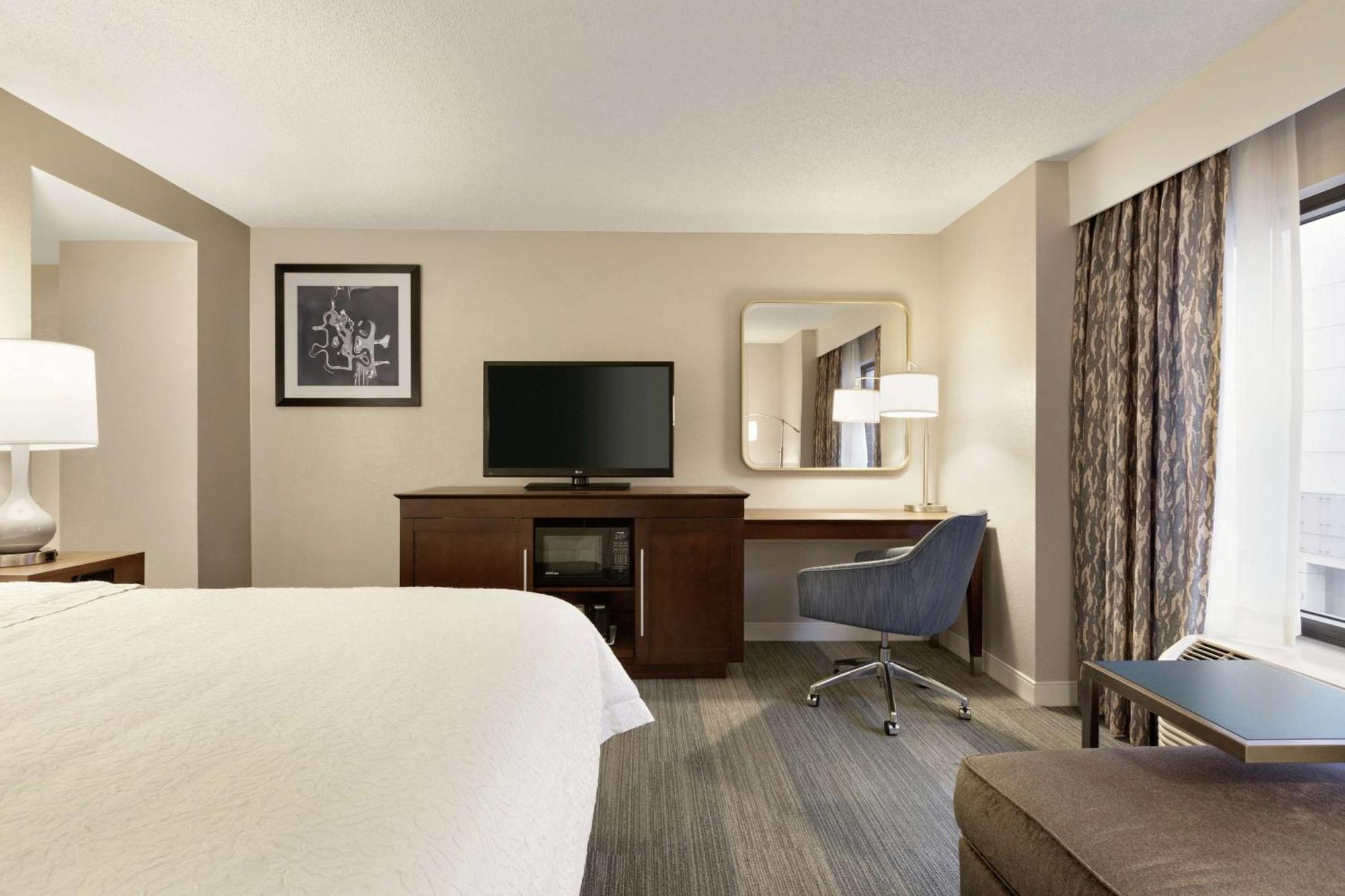 Hampton Inn & Suites Nashville-Downtown Εξωτερικό φωτογραφία