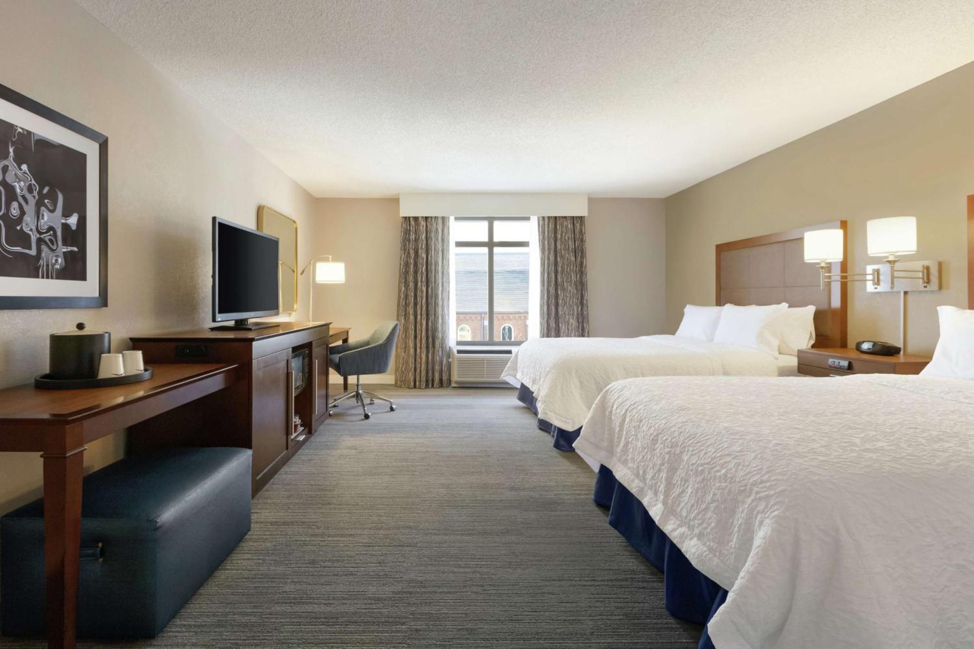 Hampton Inn & Suites Nashville-Downtown Εξωτερικό φωτογραφία