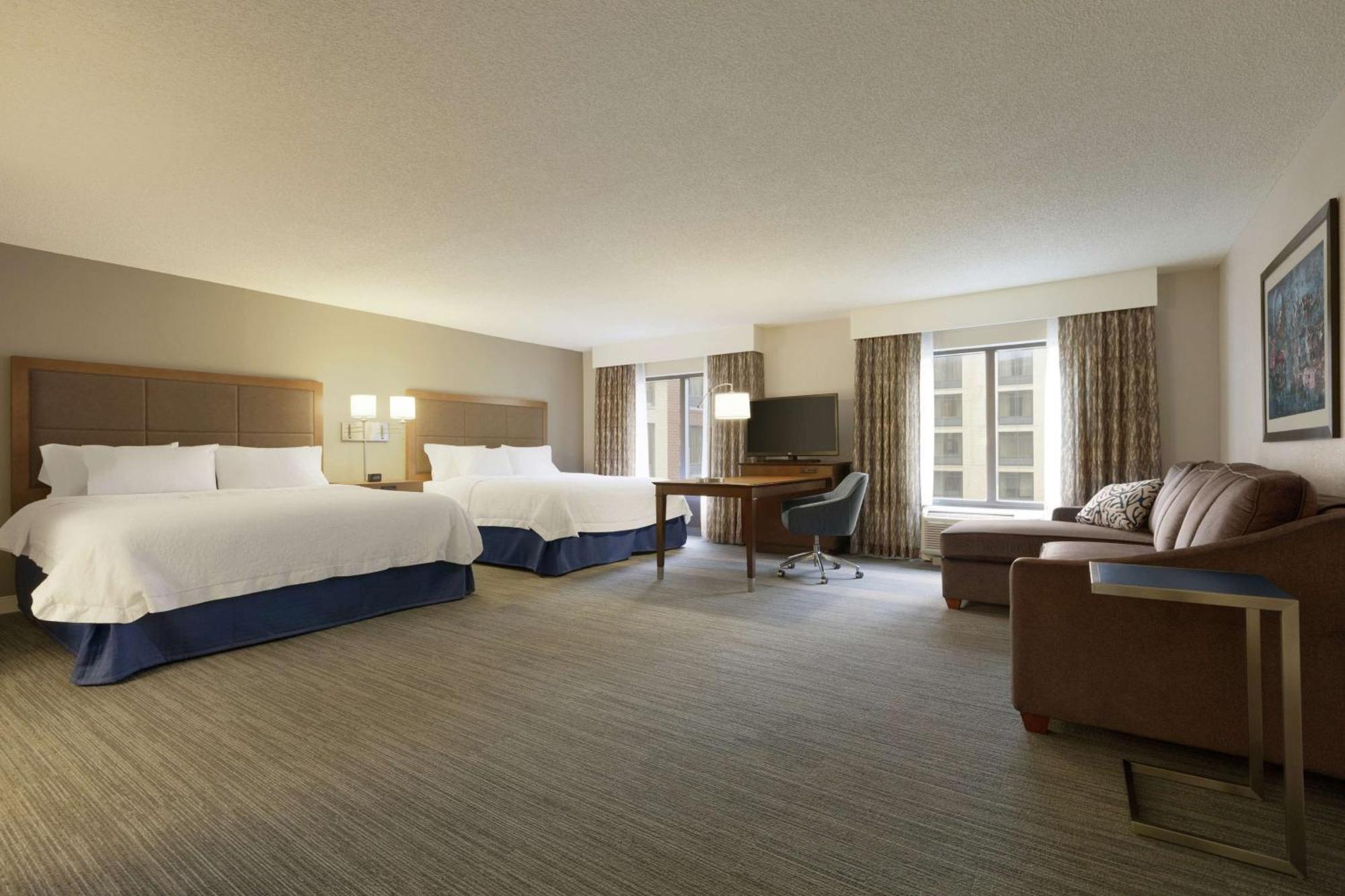 Hampton Inn & Suites Nashville-Downtown Εξωτερικό φωτογραφία